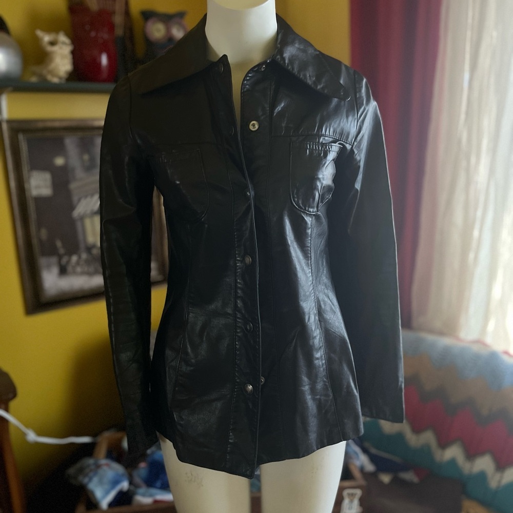 Elegant Black Leather Jacket for Women